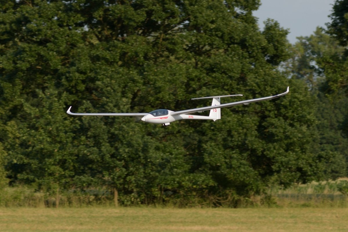 KAVAN 304TS TwinShark 2700mm - ARF - Billede 15
