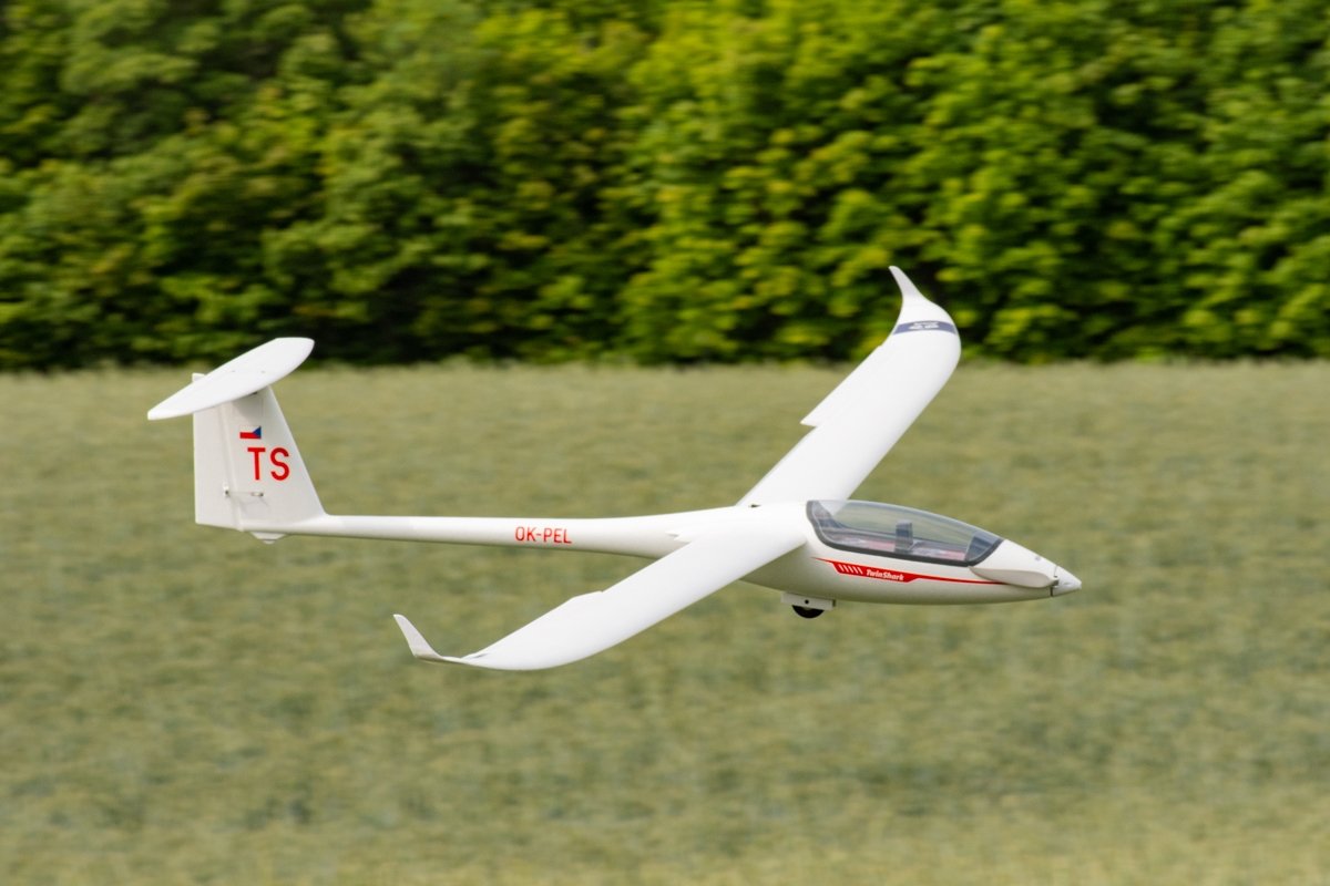 KAVAN 304TS TwinShark 2700mm - ARF - Billede 10